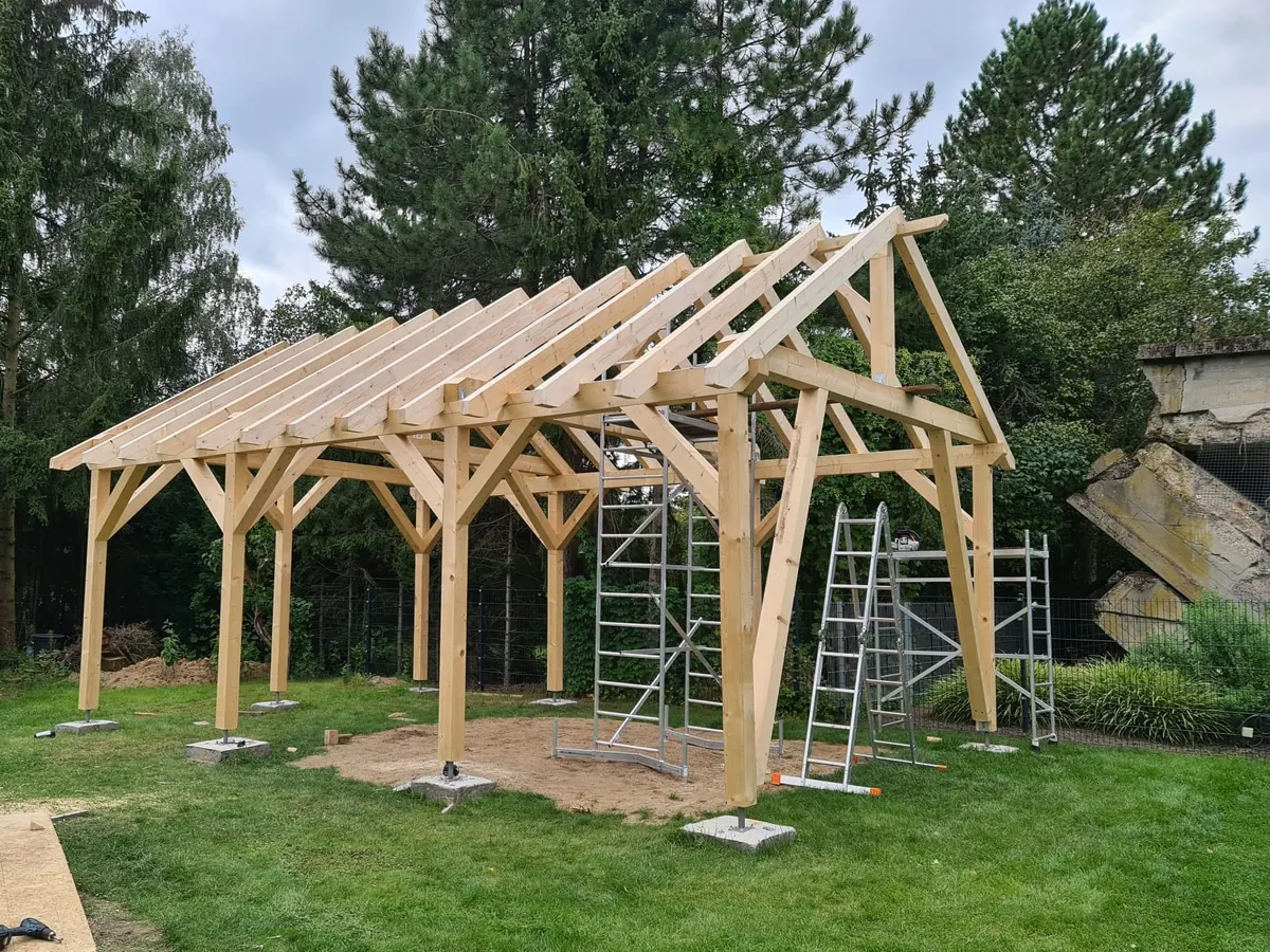 Holz Konstruktionen